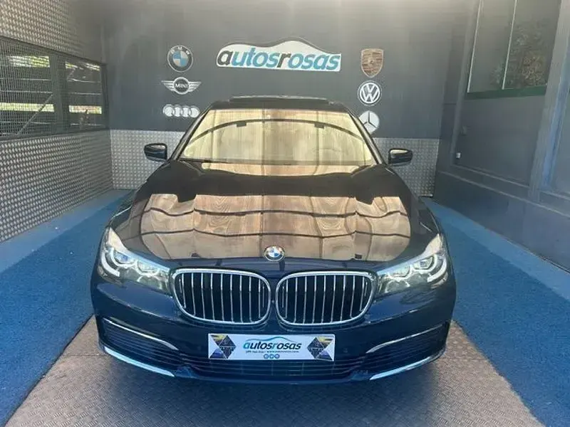 Usado BMW 730L 265 CV (194 kW) 2016 Negro Berlina