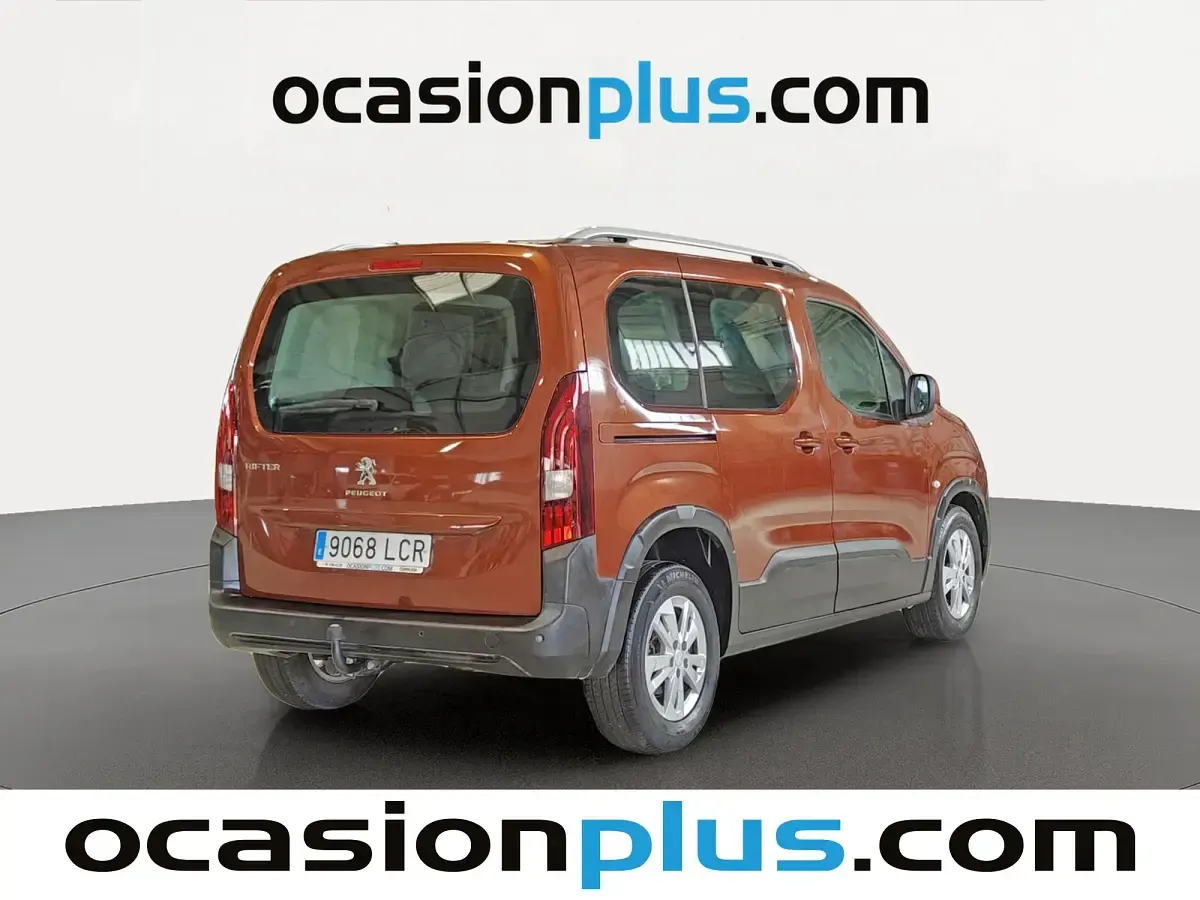 Usado Peugeot Rifter Active 131 CV (96 kW) 2019 Marrón Monovolumen
