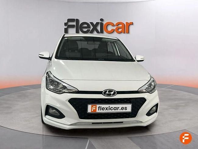 Usado Hyundai i20 84 CV (61 kW) 2020 Blanco Utilitario