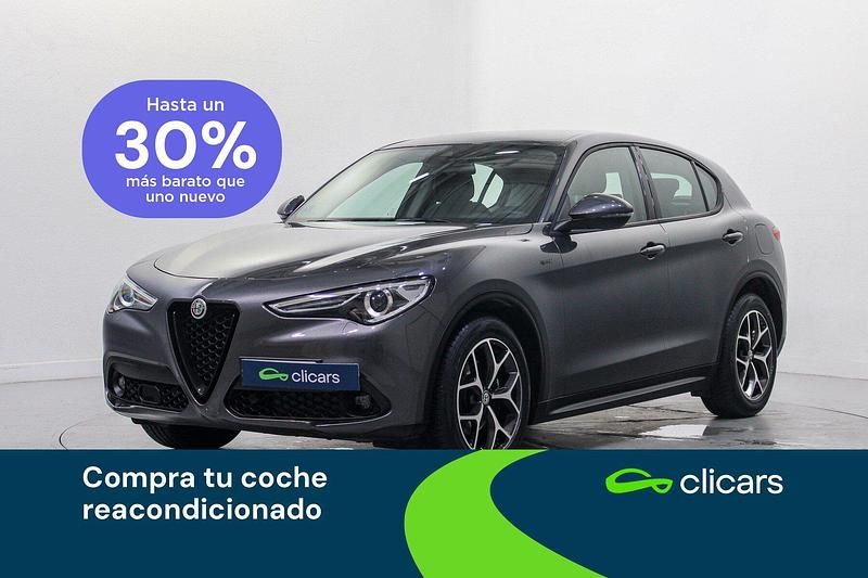 Usado Alfa Romeo Stelvio Sprint 190 CV (139 kW) 2021 Azul SUV
