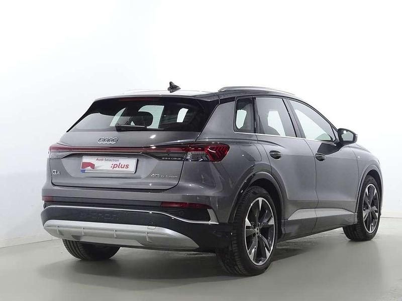 Usado Audi Q4 e-tron S-Line 150 kW (204 CV) 2023 Gris SUV