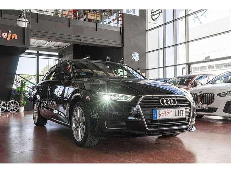 Usado Audi A3 Sportback g-tron Design 131 CV (96 kW) 2020 Negro Utilitario
