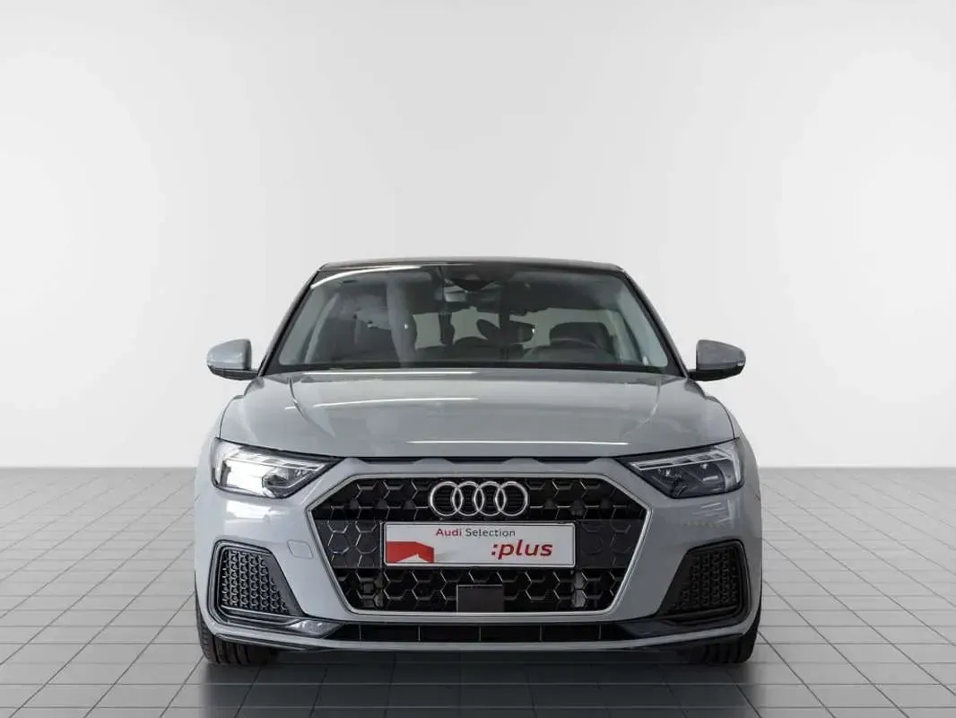 Usado Audi A1 Sportback Advanced Plus 95 CV (69 kW) 2022 Gris Utilitario