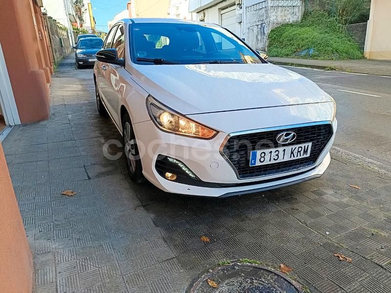 Blanco Usado 2019 Hyundai i30 GO! Familiar | 11.990 € (Un poco caro) - Imagen 1/4