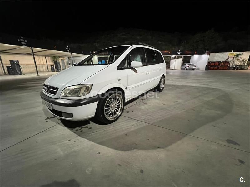 Blanco Usado 2005 Opel Zafira Monovolumen | 2500 € (Precio justo) - Imagen 1/4