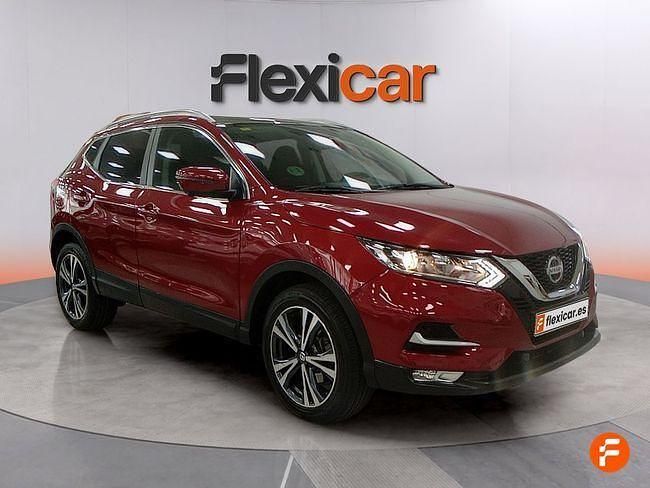 Usado Nissan Qashqai Acenta 140 CV (102 kW) 2018 Rojo SUV