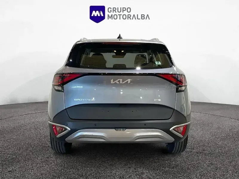 Usado Kia Sportage 215 CV (158 kW) 2025 Gris / plata SUV