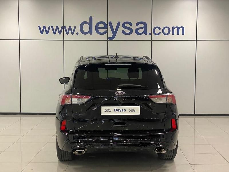 Usado Ford Kuga ST-Line 150 CV (110 kW) 2022 Negro SUV