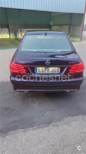 Usado Mercedes E250 Avantgarde 204 CV (150 kW) 2015 Azul Berlina