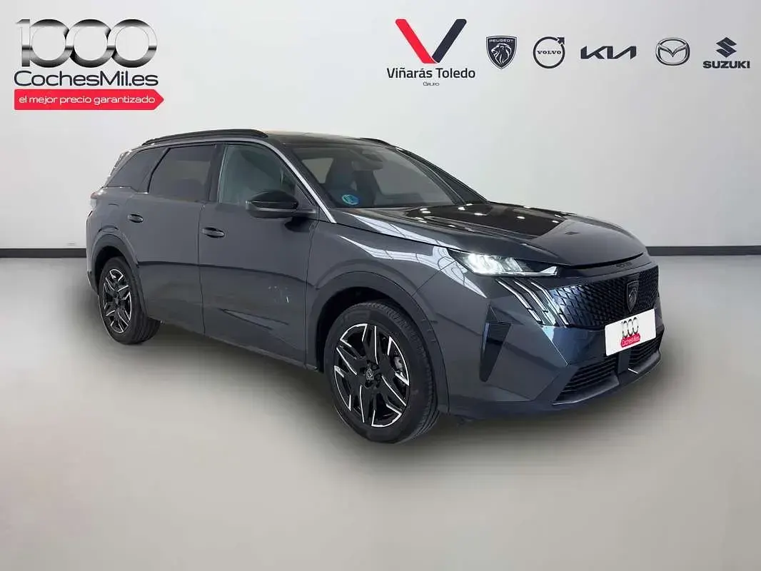 Usado Peugeot 5008 Allure 145 CV (106 kW) 2025 Gris SUV