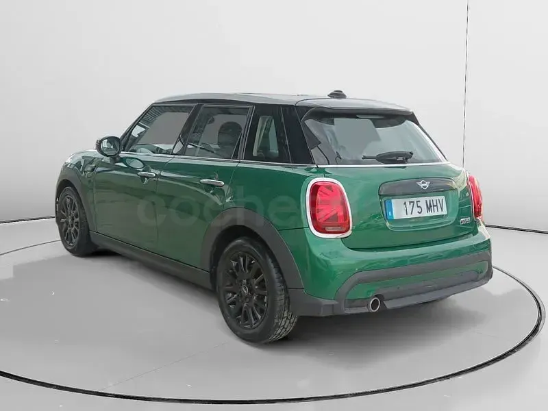 Usado Mini Cooper 136 CV (100 kW) 2023 Verde Utilitario