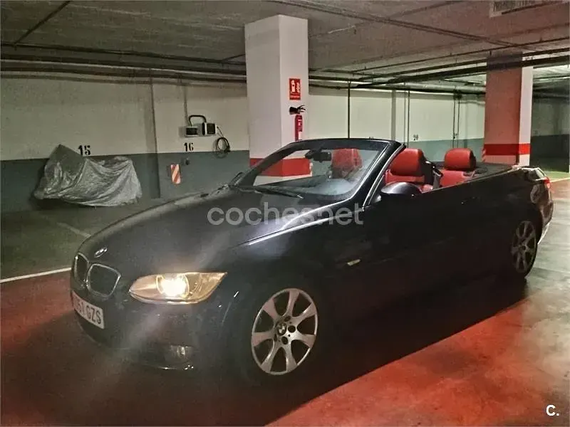 Usado BMW 320 Cabriolet 170 CV (125 kW) 2010 Negro Descapotable