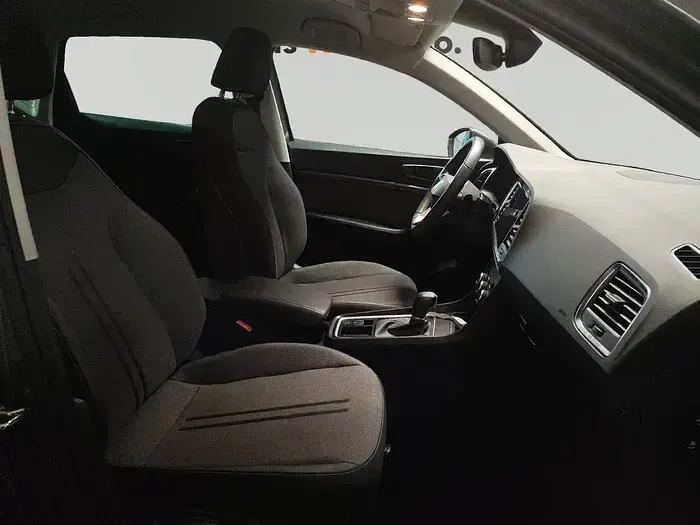 Usado Seat Ateca FR 150 CV (110 kW) 2025 Gris SUV