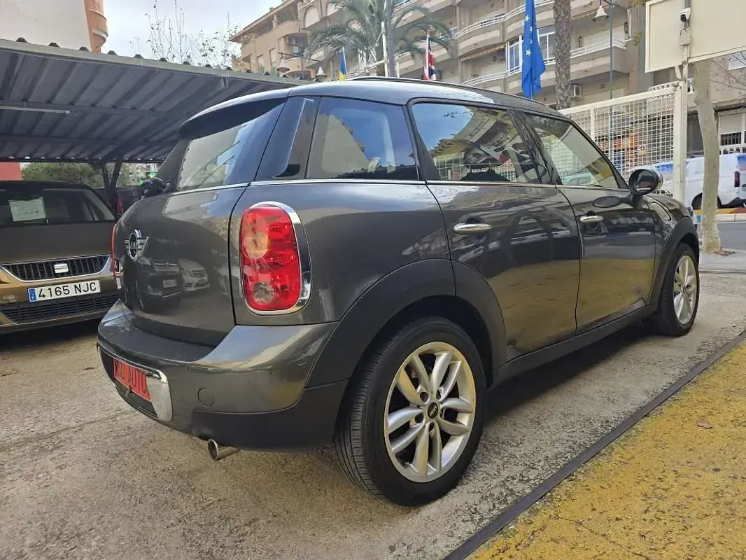 Usado Mini Countryman 90 CV (66 kW) 2011 Gris SUV