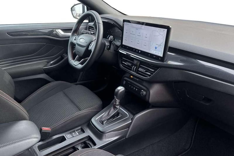 Usado Ford Focus ST-Line 155 CV (114 kW) 2024 Blanco Utilitario