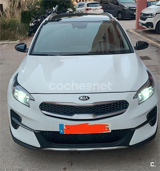 Usado Kia XCeed 136 CV (100 kW) 2021 Blanco SUV