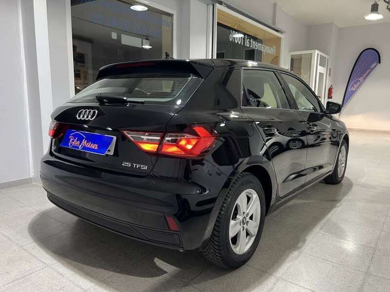 Usado Audi A1 Sportback Advanced 95 CV (69 kW) 2020 Negro Utilitario