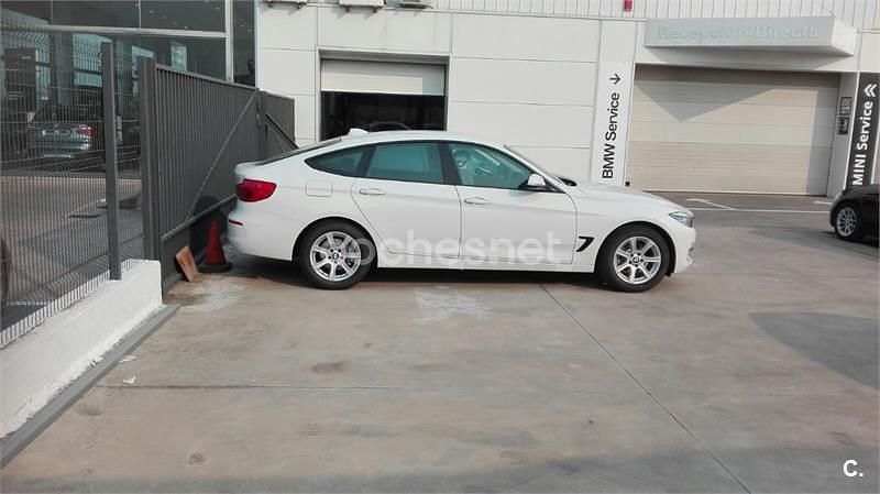 Blanco Usado 2017 BMW 318 Gran Turismo Berlina | 16.700 € (Precio justo) - Imagen 1/1