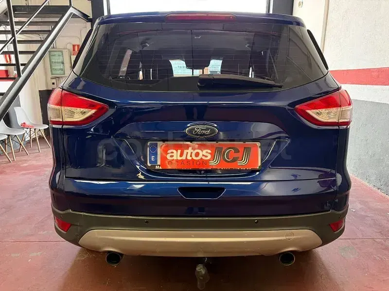 Usado Ford Kuga Titanium 150 CV (110 kW) 2016 Azul SUV
