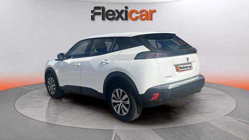 Usado Peugeot 2008 Active 110 CV (80 kW) 2022 Blanco SUV