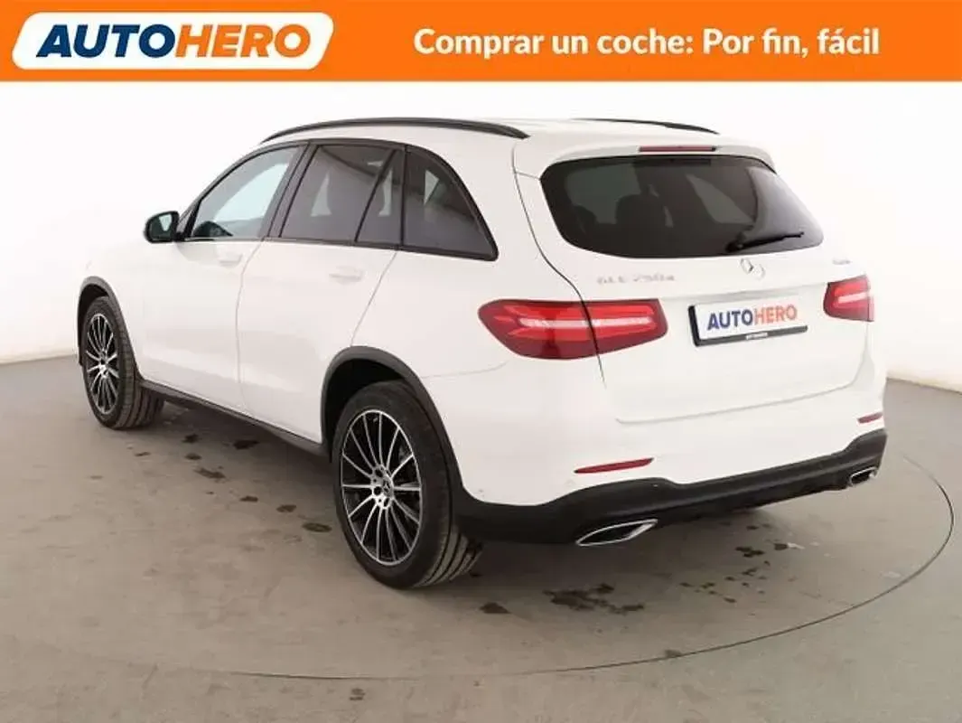 Usado Mercedes GLC250 AMG line 205 CV (150 kW) 2019 Blanco SUV