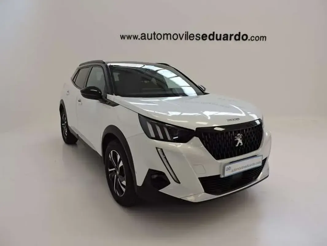 Usado Peugeot 2008 GT 131 CV (96 kW) 2021 Blanco SUV