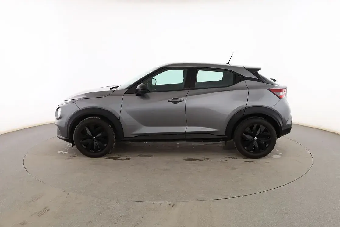 Usado Nissan Juke Acenta 114 CV (83 kW) 2022 Gris SUV