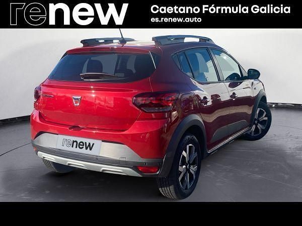 Usado Dacia Sandero Comfort 91 CV (66 kW) 2022 Rojo Berlina