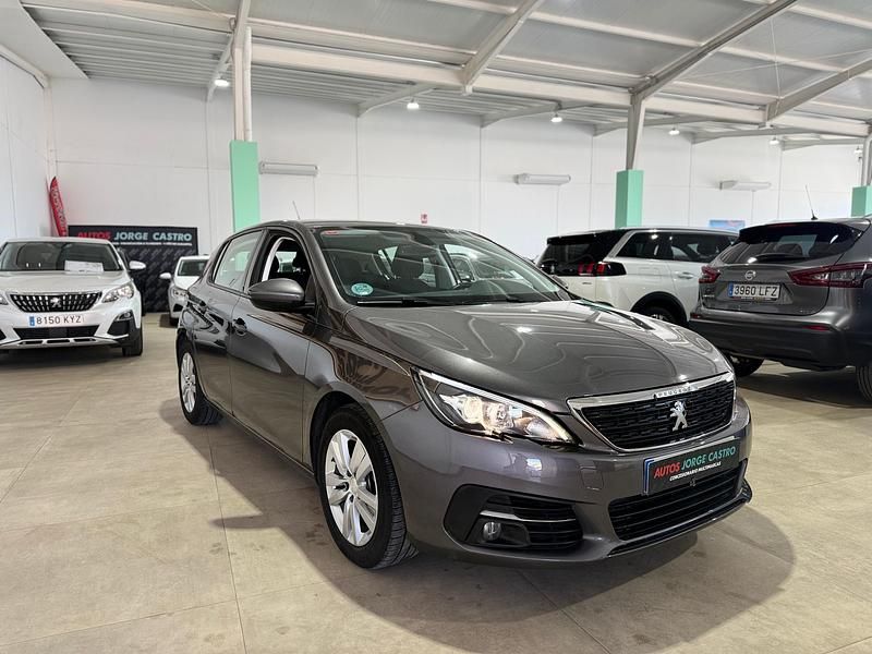 Usado Peugeot 308 Active 130 CV (95 kW) 2021 Marrón Berlina