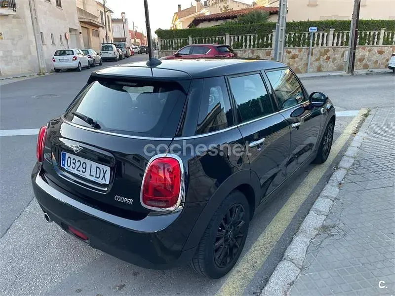 Usado Mini Cooper 136 CV (100 kW) 2020 Negro Utilitario