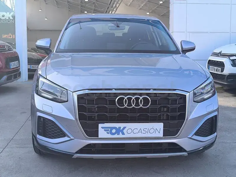 Usado Audi Q2 Advanced Plus 150 CV (110 kW) 2023 Gris / plata SUV