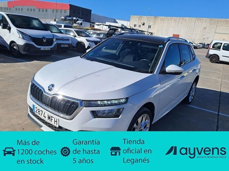 Usado Skoda Kamiq Sport 110 CV (80 kW) 2023 Blanco SUV