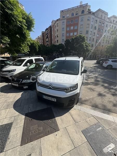 Usado Citroën Berlingo Live 100 CV (73 kW) 2019 Blanco Monovolumen