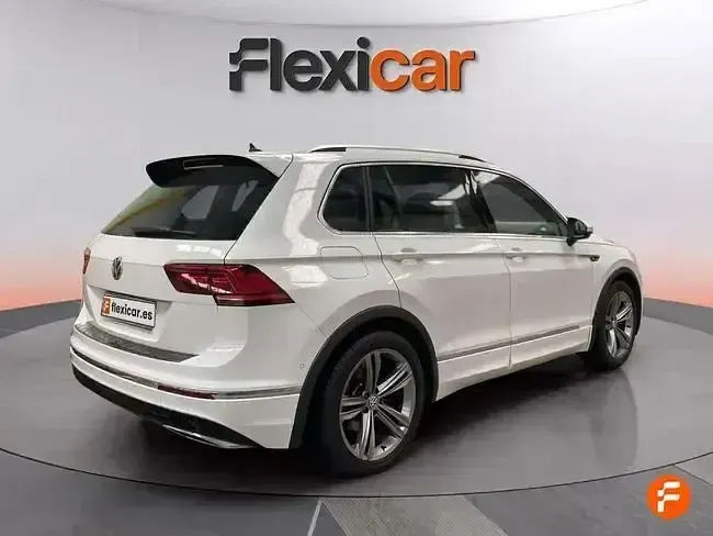 Usado VW Tiguan Sportline 240 CV (176 kW) 2018 Blanco SUV