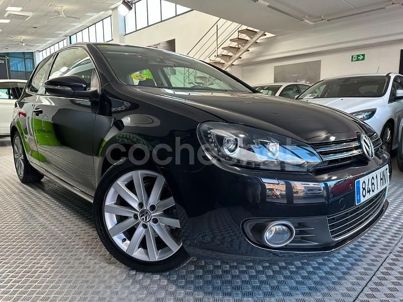 Usado VW Golf Sportline 105 CV (77 kW) 2013 Negro Berlina