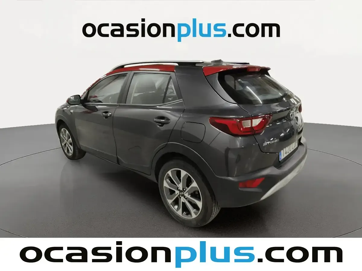 Usado Kia Stonic 100 CV (73 kW) 2019 Negro SUV