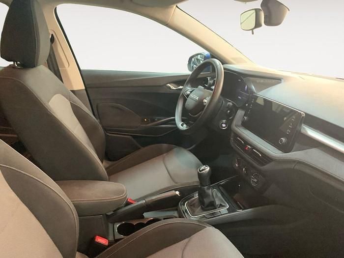 Usado Skoda Fabia Selection 95 CV (69 kW) 2025 Azul