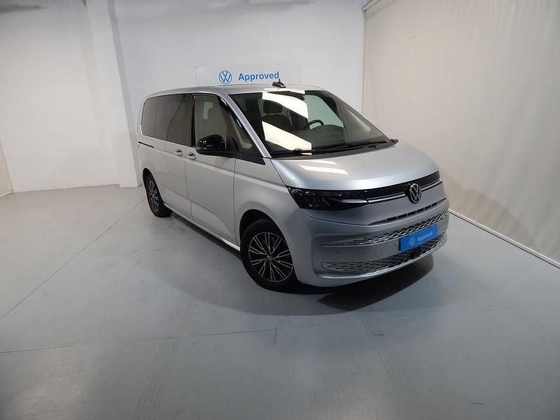 Usado VW Multivan Life 150 CV (110 kW) 2025 Gris plata Van