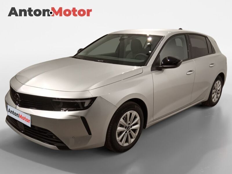 Usado Opel Astra Edition 110 CV (80 kW) 2024 Gris