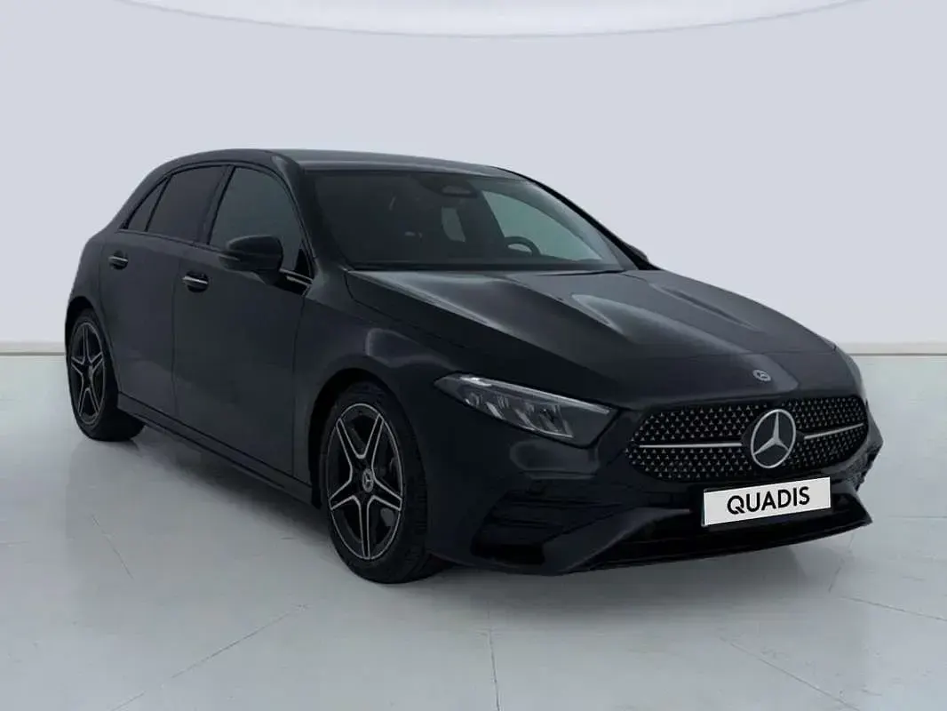 Usado Mercedes A200 Advanced 150 CV (110 kW) 2025 Negro Utilitario