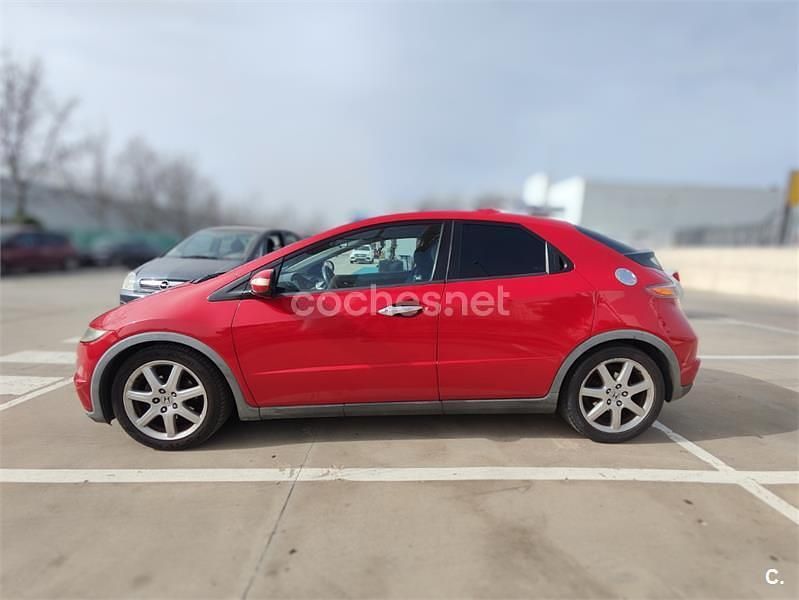 Usado Honda Civic Sport 140 CV (102 kW) 2006 Rojo Berlina