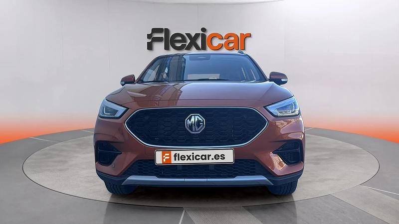 Usado MG ZS Luxury 116 HP (85 kW) 2025 Laranja SUV