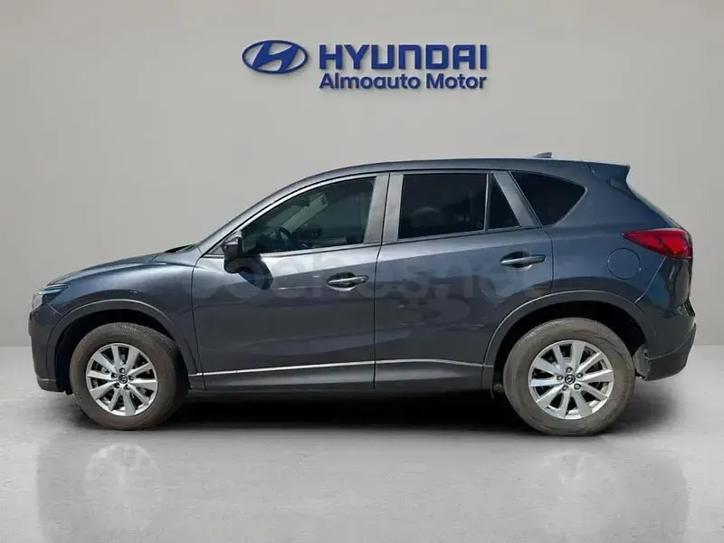 Usado Mazda CX-5 Style 150 CV (110 kW) 2016 Gris / plata SUV