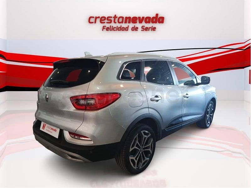 Usado Renault Kadjar Zen 140 CV (102 kW) 2022 Gris / plata SUV