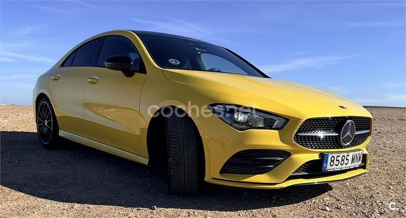 Usado Mercedes CLA250 Shooting Brake 218 CV (160 kW) 2019 Amarillo Familiar