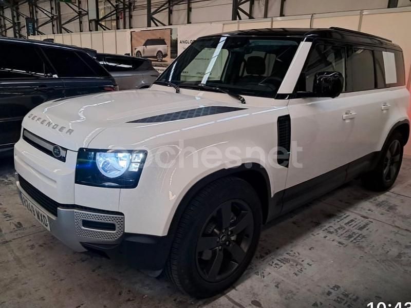 Blanco Usado 2025 Land Rover Defender S SUV | 89.900 € - Imagen 1/4