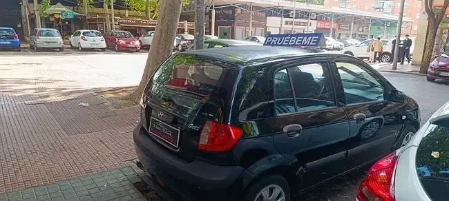 Usado Hyundai Getz 66 CV (48 kW) 2005 Negro Utilitario