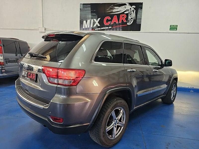 Używany Jeep Grand Cherokee Overland 241 KM (177 kW) 2011 Szary SUV