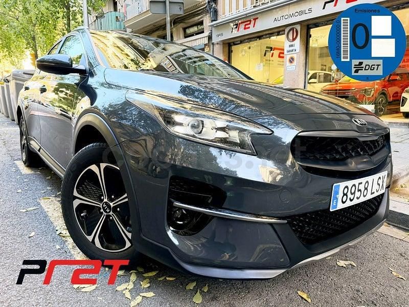 Usado Kia XCeed 141 CV (103 kW) 2021 Gris / plata SUV