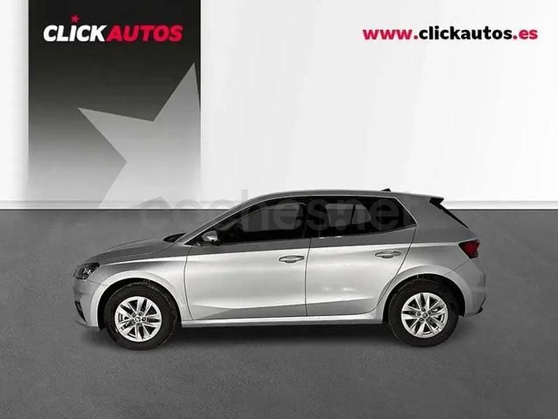 Usado Skoda Fabia Selection 115 CV (84 kW) 2025 Gris / plata Utilitario